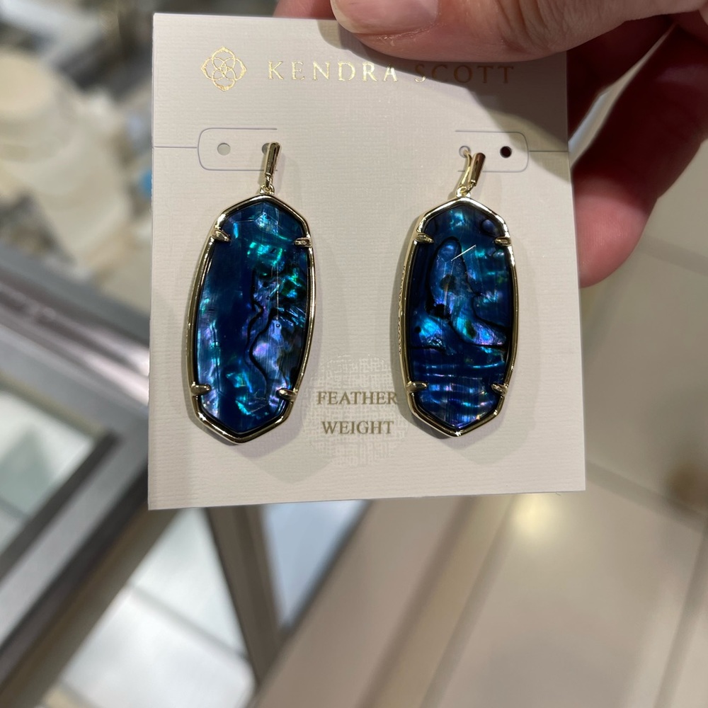 NFS KENDRA SCOTT Exclusive Faceted Navy Abalone Elles